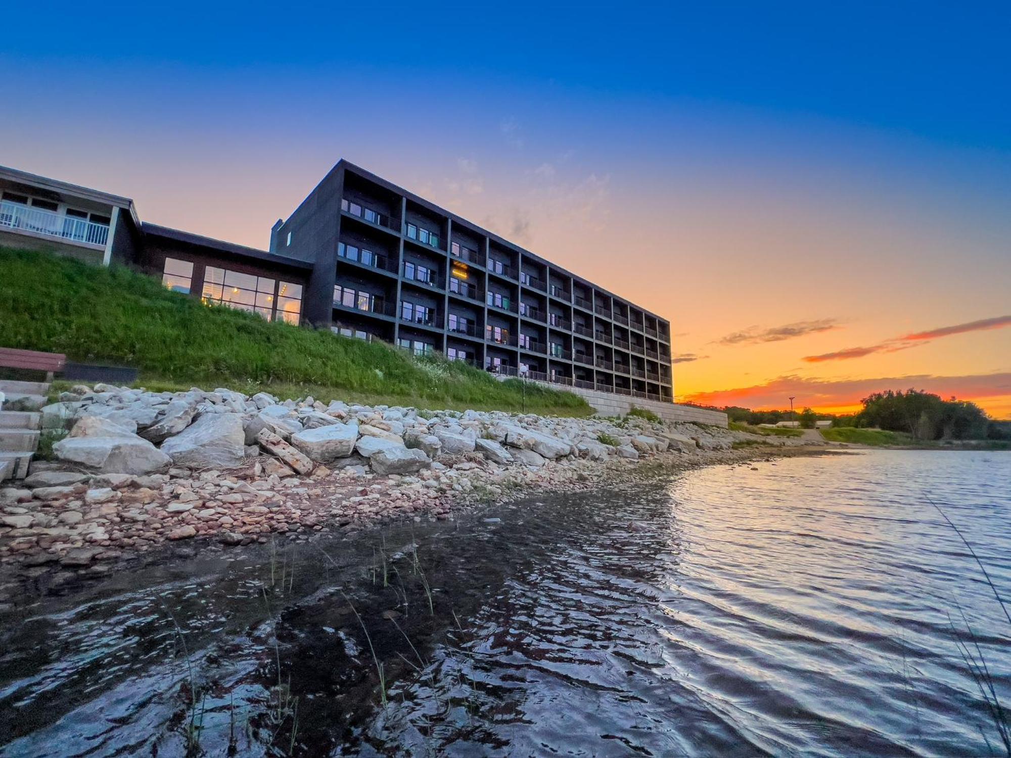 Terrace Bay Hotel - Lakefront Есканаба Екстер'єр фото